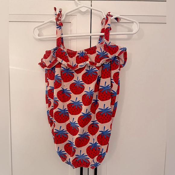 Hanna Anderson Baby Girl Strawberry Print Romper - Picture 4 of 4
